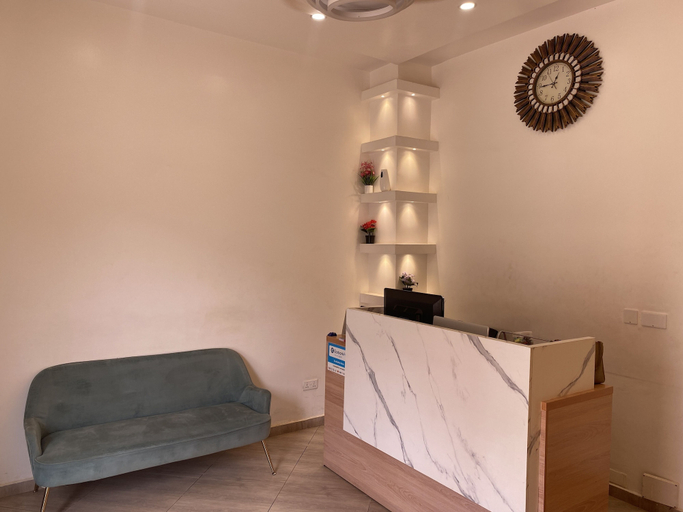 Others 5, Mayama Residences, Tema