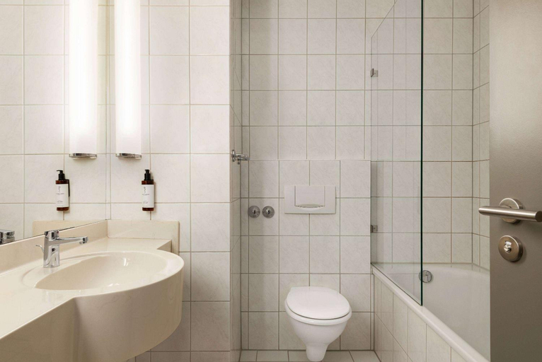 Bathroom 7