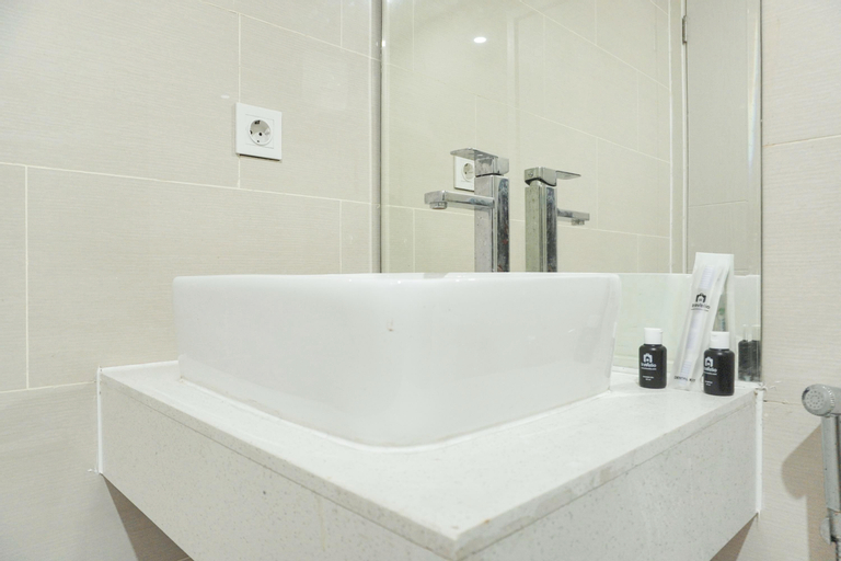 Bedroom 3, Good Choice Studio at Daan Mogot City Apartment By Travelio, West Jakarta