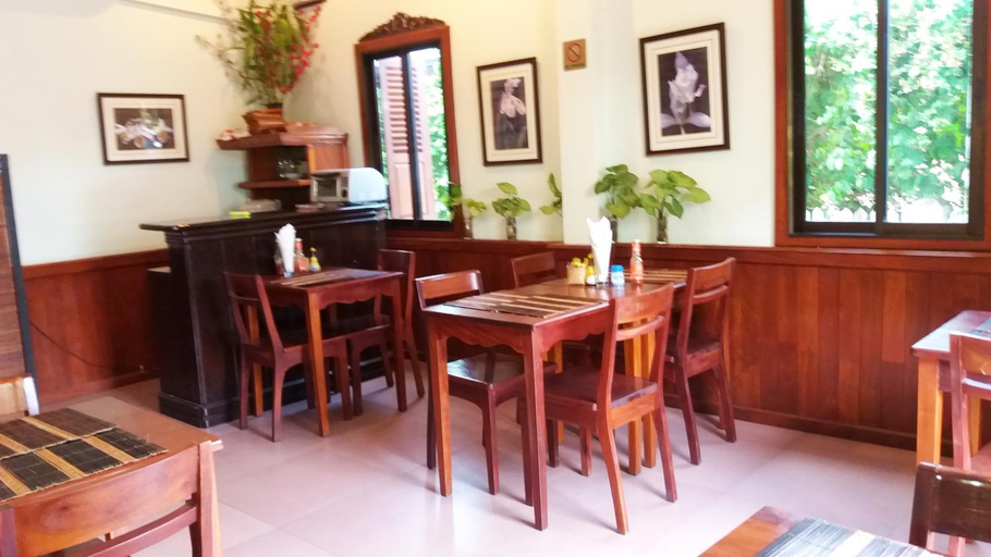 Food & Drinks 5, Pakhongthong Villa Saynamkhan Vat Nong, Chomphet