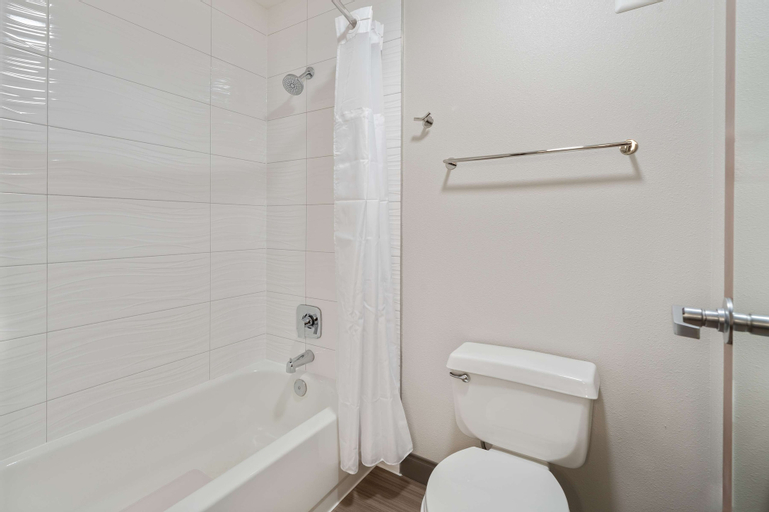 Bathroom 5