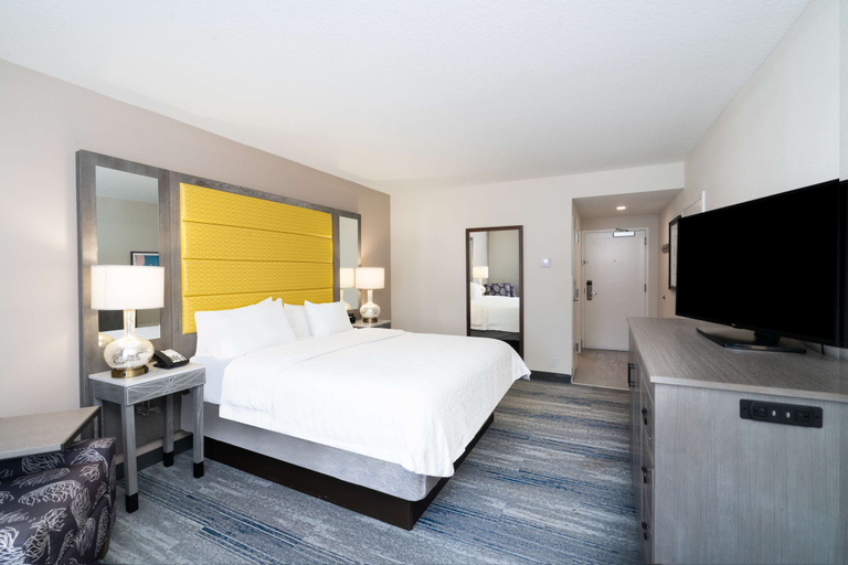 Bedroom 3, Hampton Inn and Suites Amelia Island Historic Harbor Front, Nassau