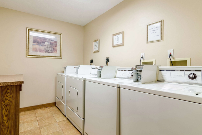 Bathroom 3, Quality Inn Alliance, Box Butte