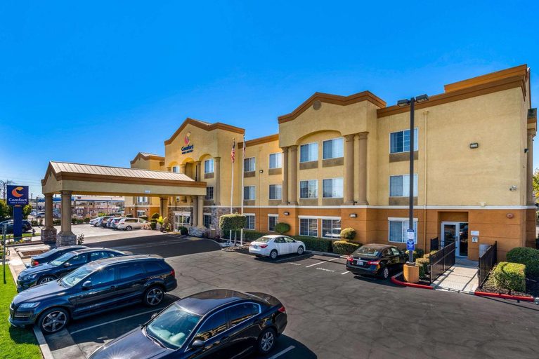 Exterior & Views 2, Comfort Inn & Suites Sacramento - University Area, Sacramento