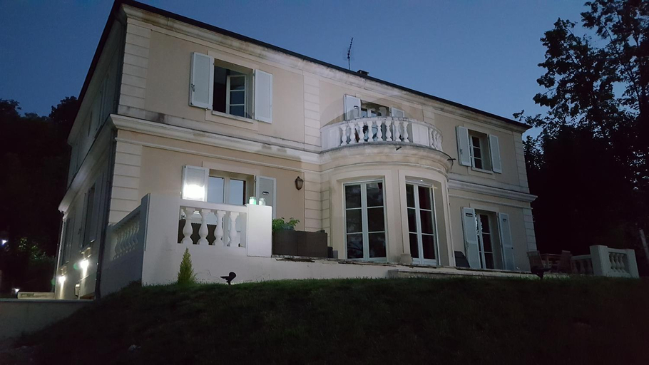 Others 3, la source de bougival, Yvelines