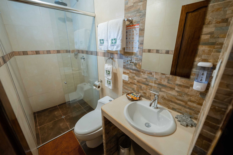 Bathroom 3, Vilas Insight Hotel Machupicchu, Urubamba