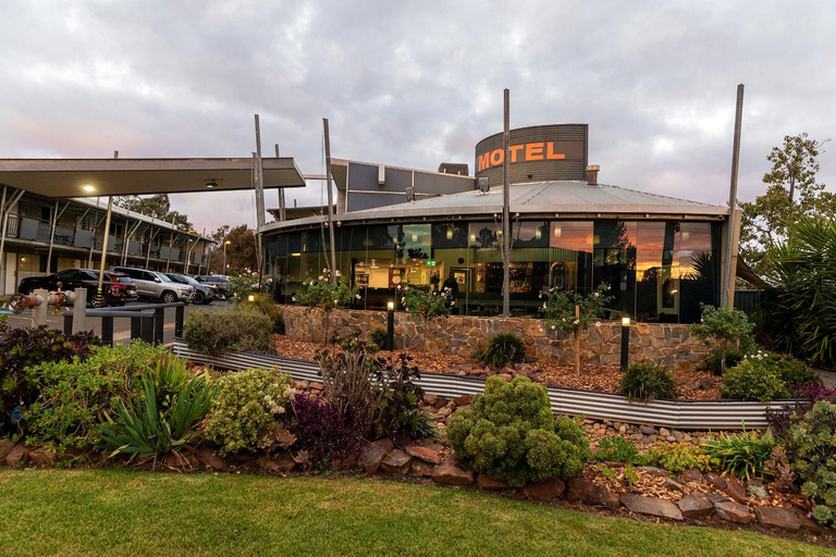 Others 3, Station Motel, Parkes