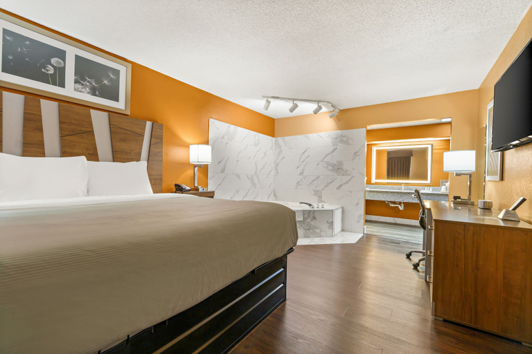 Bedroom 4, Quality Inn & Suites Corinth West, Alcorn