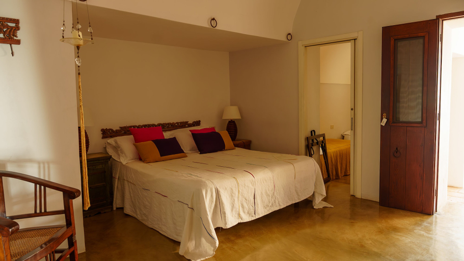 Bedroom 3, Zubebi Resort, Trapani