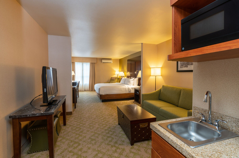 Bedroom 4, Gold Miners Inn Grass Valley, an Ascend Collection Hotel, Nevada