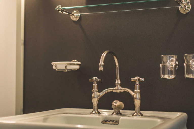 Bathroom 3, Kurhaus Bergun, Albula