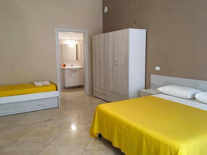 Bedroom 4, L'ISOLA DEI SAPORI BOUTIQUE HOTEL, Foggia