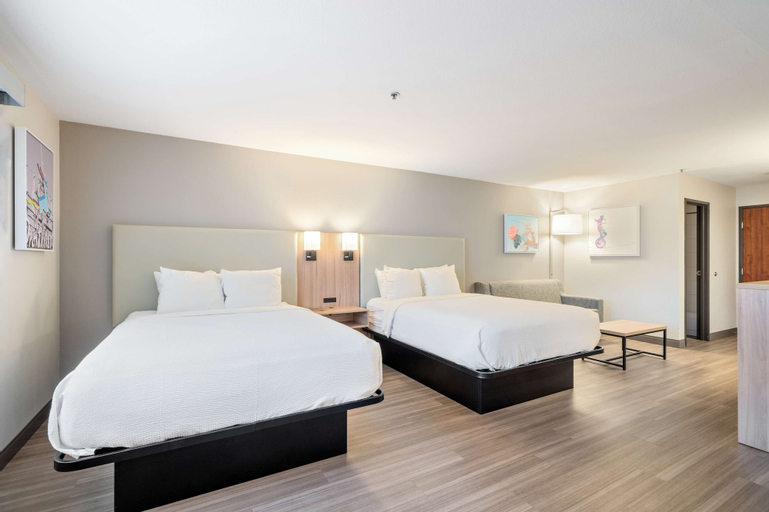Bedroom 13
