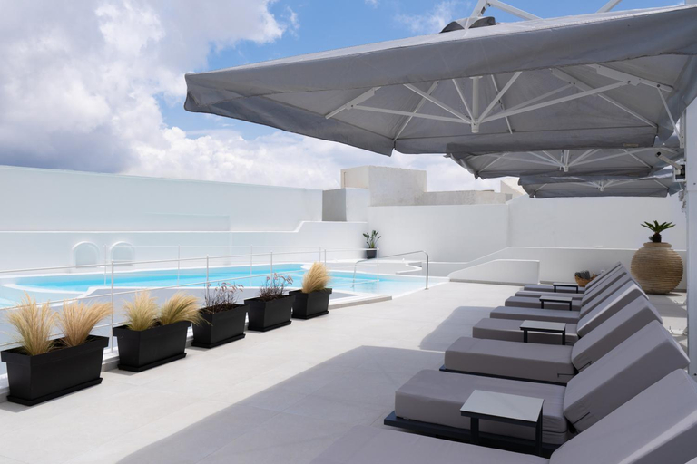 Food & Drinks, White Concept Caves, South Aegean