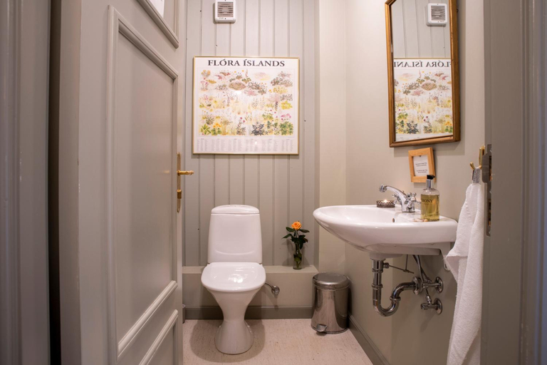 Bathroom 3, Hotel Flatey, Reykhólahreppur