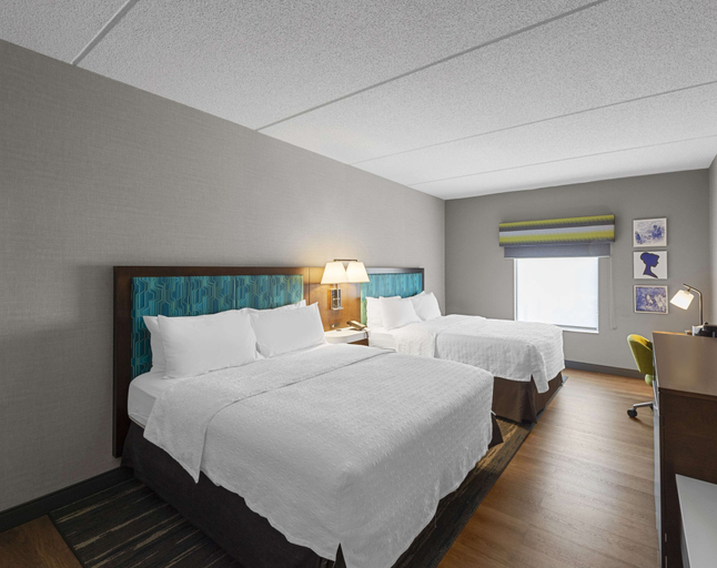 Bedroom 3, Hampton Inn Nanuet, Rockland