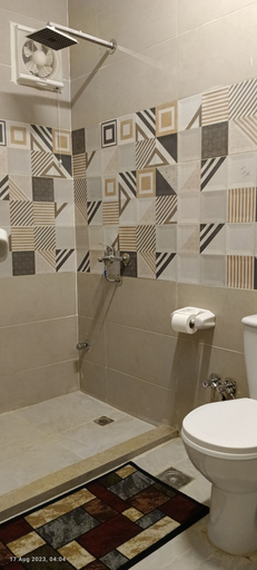 Bathroom 2, Crystal pyramids inn, Al-Ahram