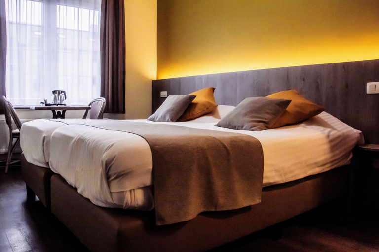 Bedroom 2, Hotel des postes, Luxembourg