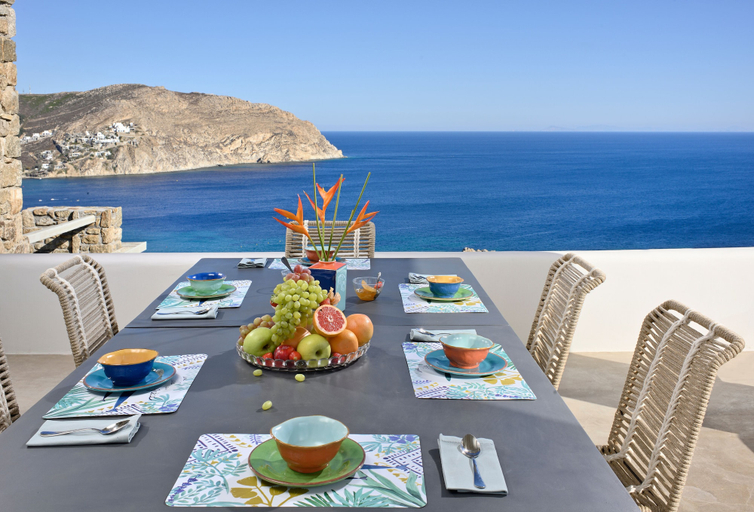 Food & Drinks 5, Villa Magnolia, South Aegean