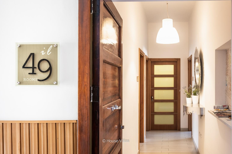 Bathroom 2, Il 49 Rooms Noto, Syracuse
