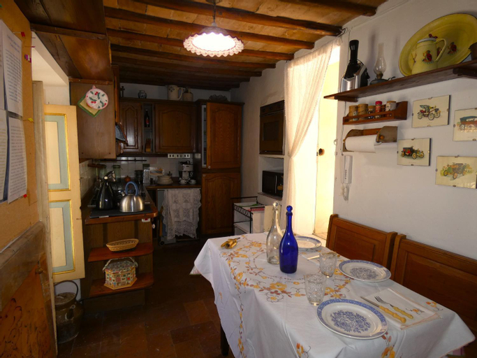 Others 2, SCAPPO IN UMBRIA, La casa del Duomo, Terni