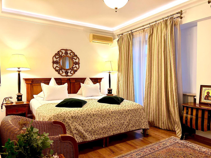 Bedroom 3, Arc de Triomphe by CityBookings, Municipiul Bucuresti