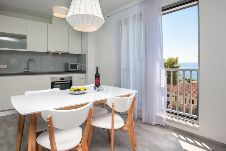 Others 4, Apartments Dva Galeba, Bol