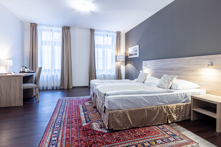 Bedroom 4, Grandhotel Zvon, České Budějovice