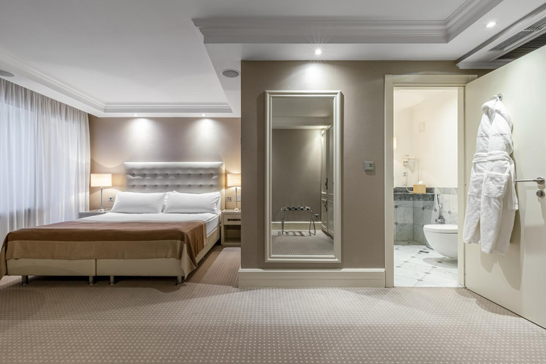 Bedroom 2, Maidan Palace Hotel, Shevchenkivs'kyi