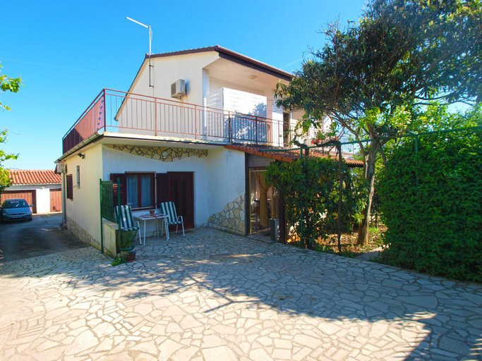 Others 3, Apartment 1576, Medulin