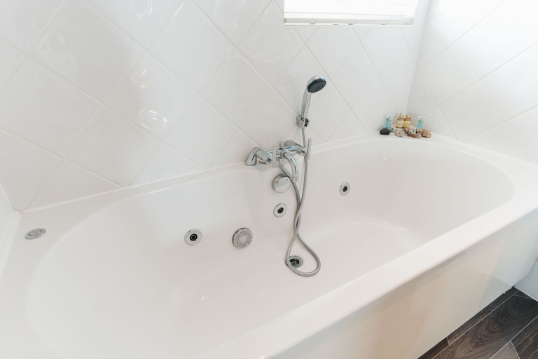 Bathroom 3, Birkby Lodge Escape, Lancashire