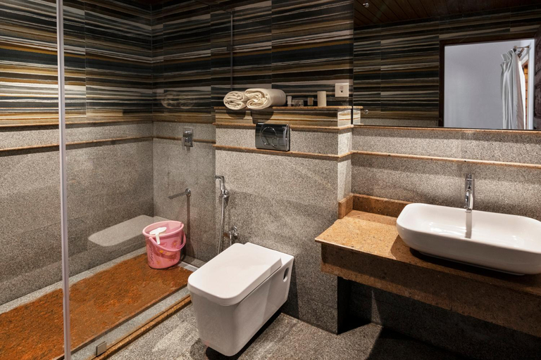 Bathroom 5, Elixir Hills, Idukki