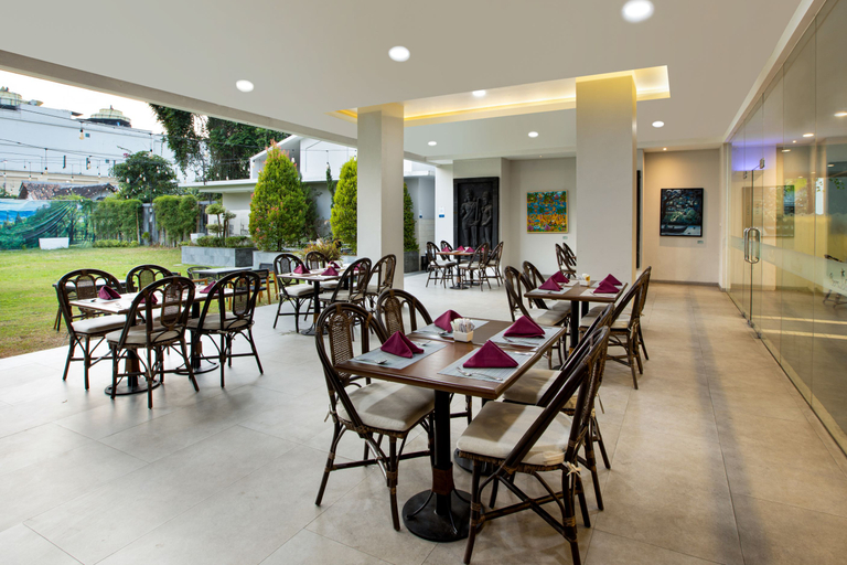 KIMAYA Sudirman Yogyakarta, By HARRIS - Food & Drinks