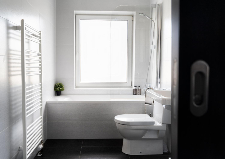 Bathroom 4, Grand Petit Hotel, Praha 13