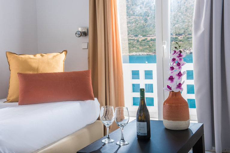 Bedroom 4, Troulis Aparthotel, Crete