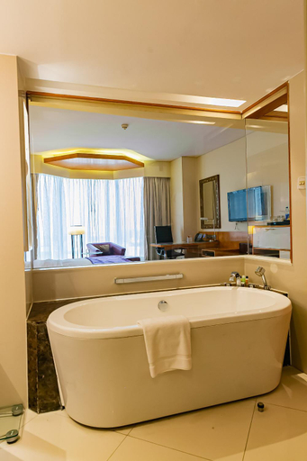 Bathroom 5, The Lagos Continental Hotel, Eti-Osa