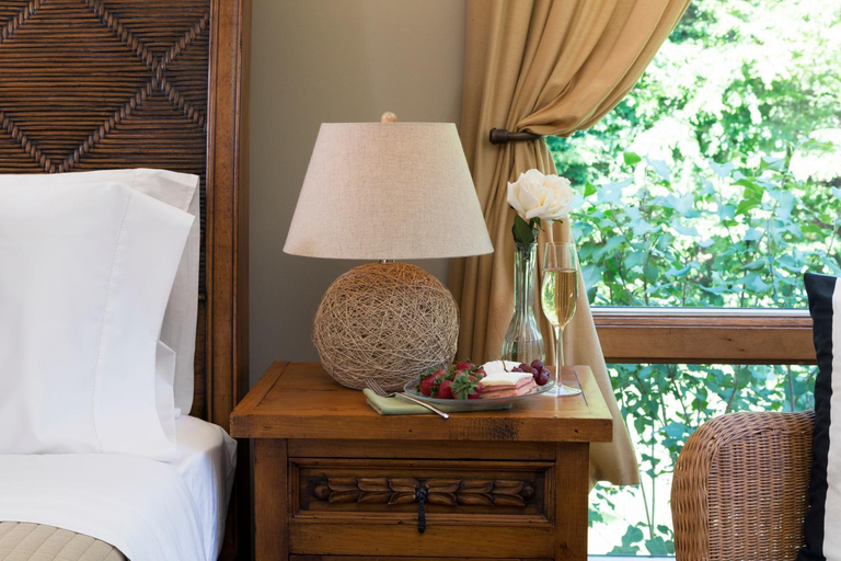 Bedroom 2, Abbey's Lantern Hill Inn, New London