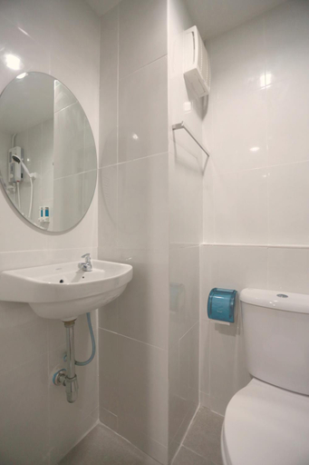 Bathroom 2, INTERest POSHTEL, Don Muang