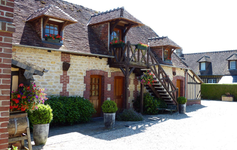 Others 5, Le Pave d'Hotes, Calvados
