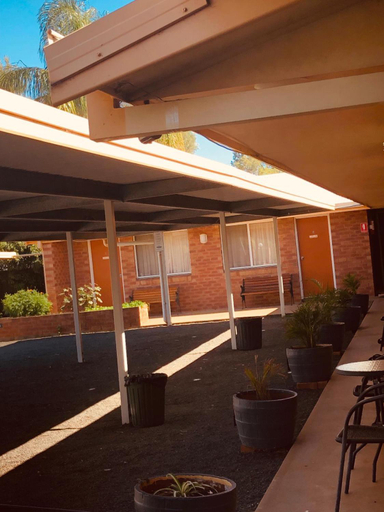 Food & Drinks, Alfa motel, Gilgandra