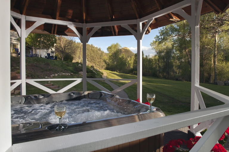 Sport & Beauty, Antlers on the Creek Bed & Breakfast, La Plata