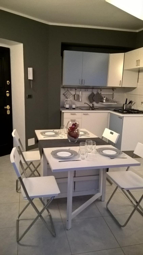 Dining Room 4