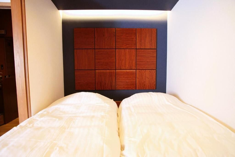 Bedroom 2, Kinosaki Onsen Ichidaya, Toyooka