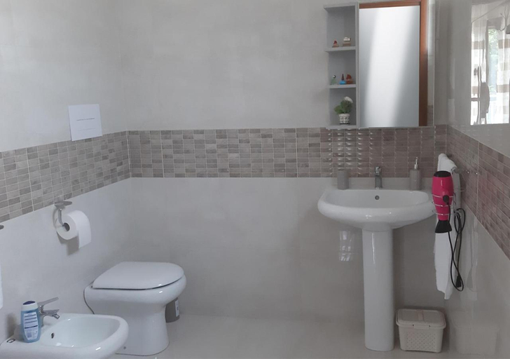 Others 3, Domus In Fonte, Salerno