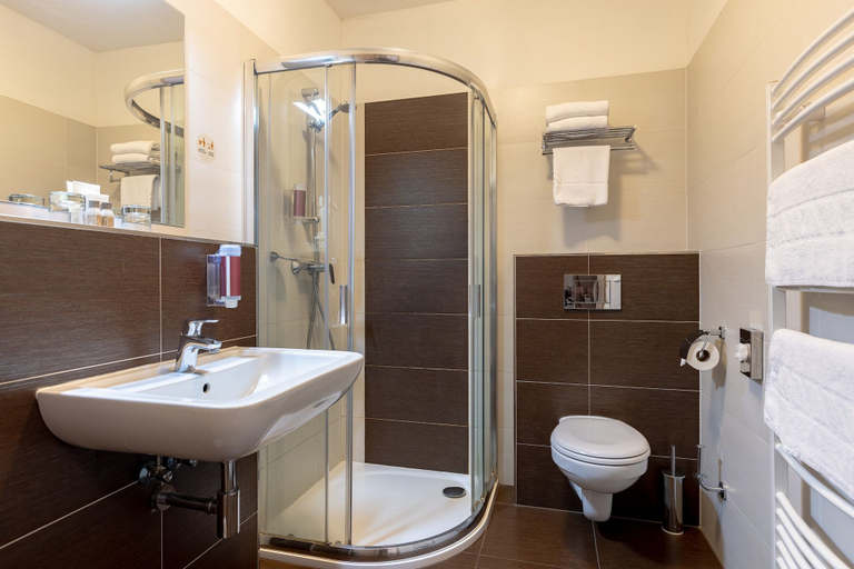 Bathroom 5, Grandhotel Zvon, České Budějovice