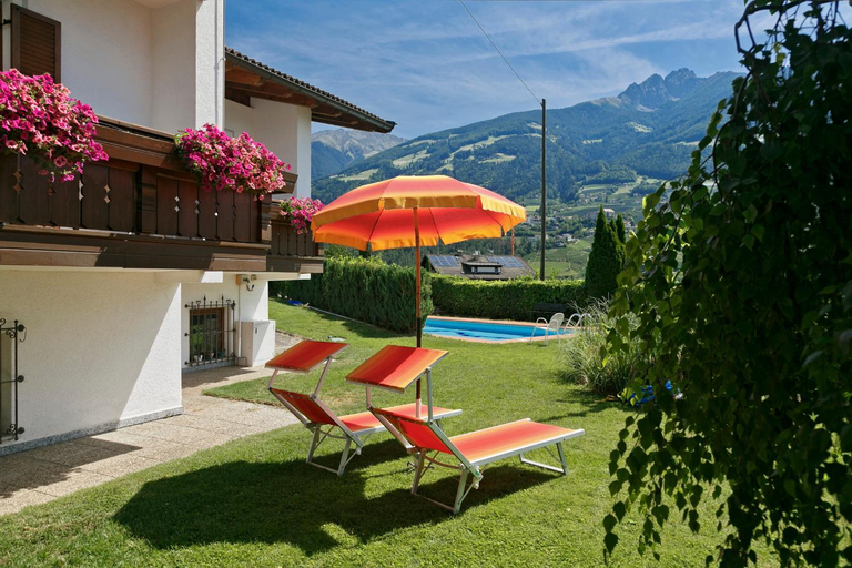 Others 5, Residence Neuhof, Bolzano