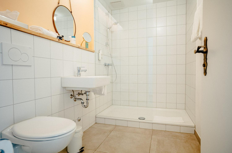 Bathroom 5, Alpenrose Bayrischzell Hotel, Miesbach