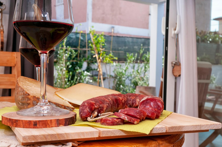 Food & Drinks 5, B&B Les Chambres Rooms & Suite, Olbia-Tempio