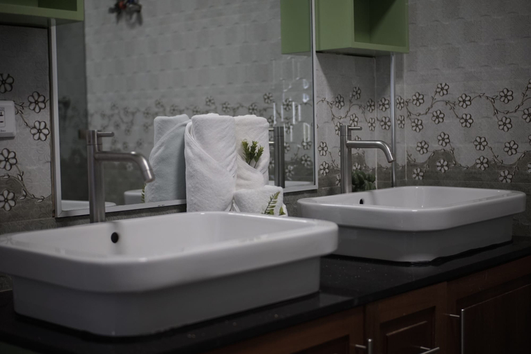 Bathroom 4, The Blessed Purple Bamboo Beach Resort, Alaminos City