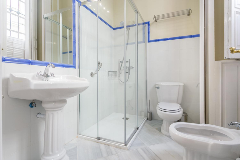 Bathroom 2, Casa Palacio Madre de Dios, Sevilla
